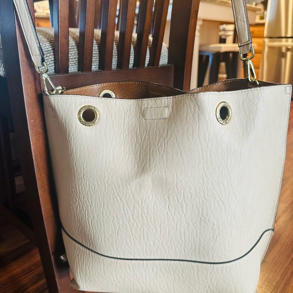 Elegant Calvin Klein, leather Cream Tote Bag - Picture 5 of 10